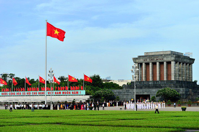 Tour Du lịch Vinh - Chùa Tam Chúc - Bái Đính - Lăng Bác