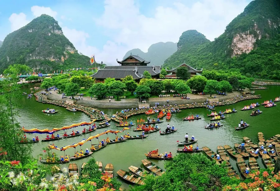 Tour Du lịch Vinh - Tràng An - Tam Chúc